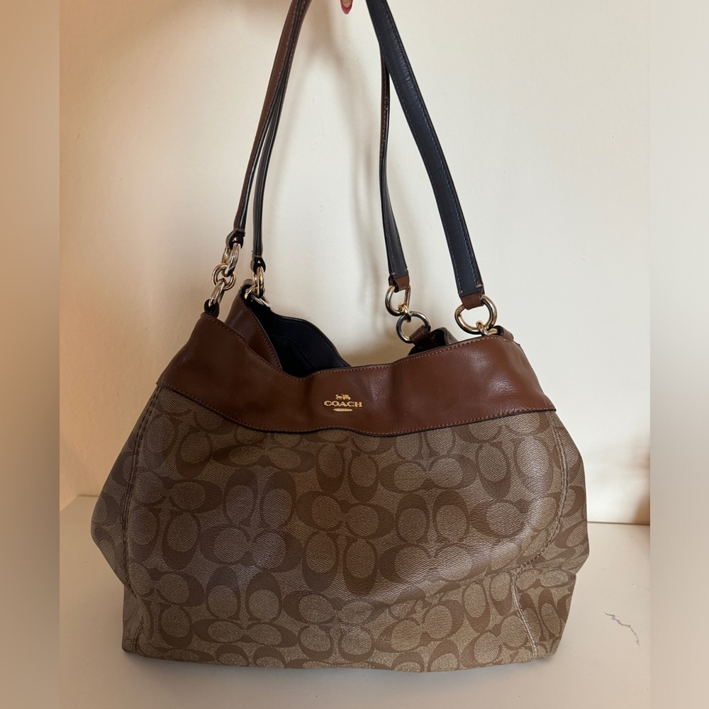 Coach Pocketbook - Used